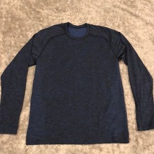 Men’s Lululemon long sleeve athletic shirt - L